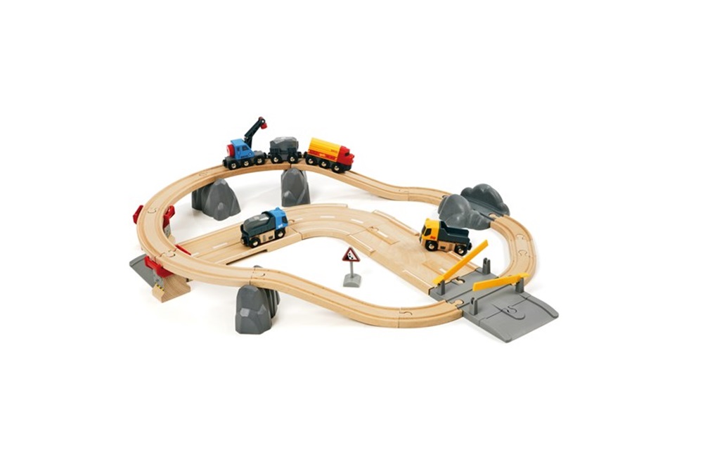 SET SINE SI STRAZI MINA DE PIATRA